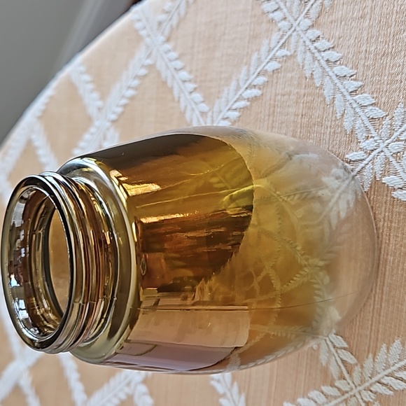 Scentsy Adelaide Electric Amber Nightlight Wall Wax Warmer - Picture 2 of 7